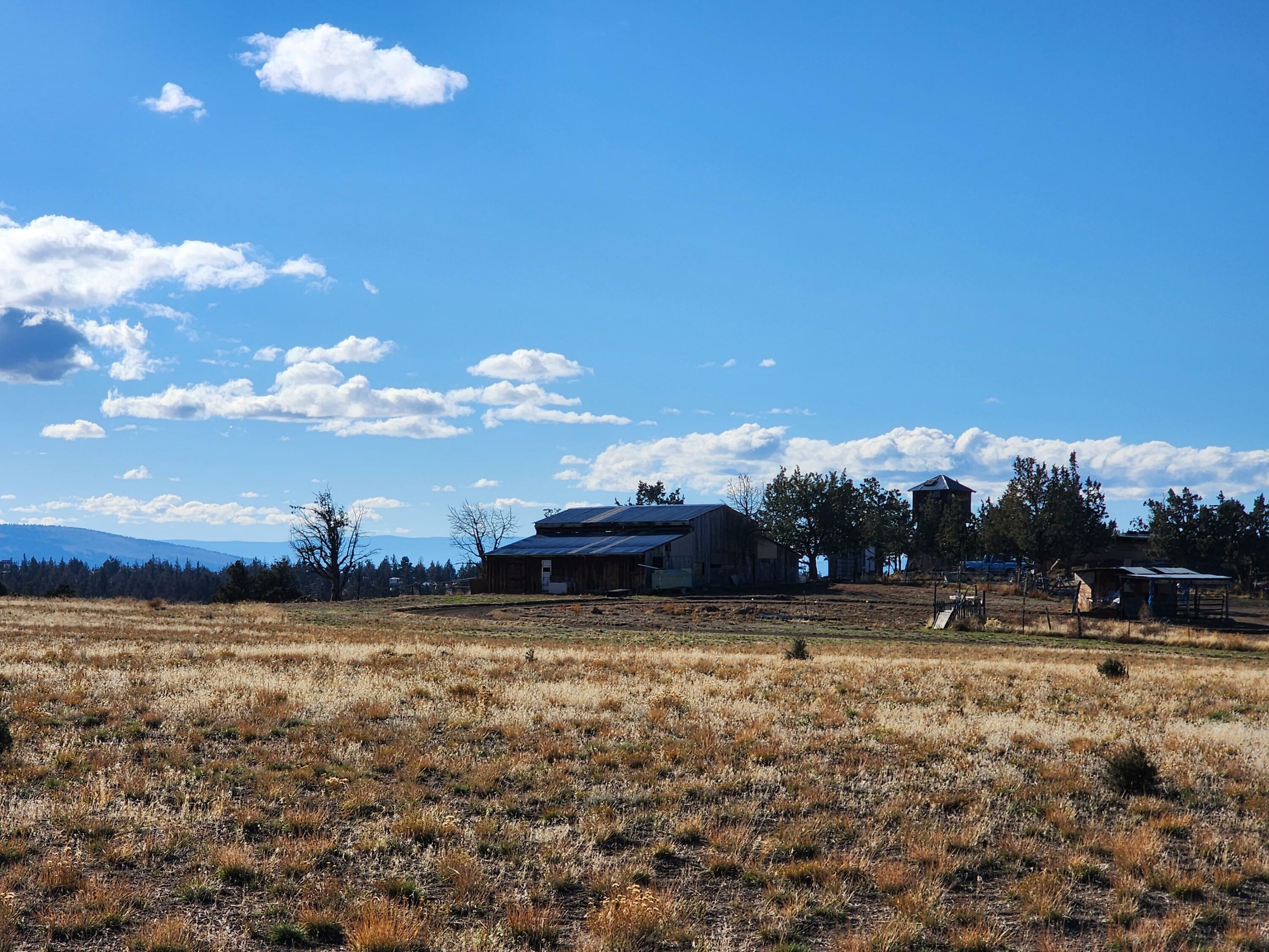 Property Photo:  1910 Eucalyptus Lane  OR 97754 