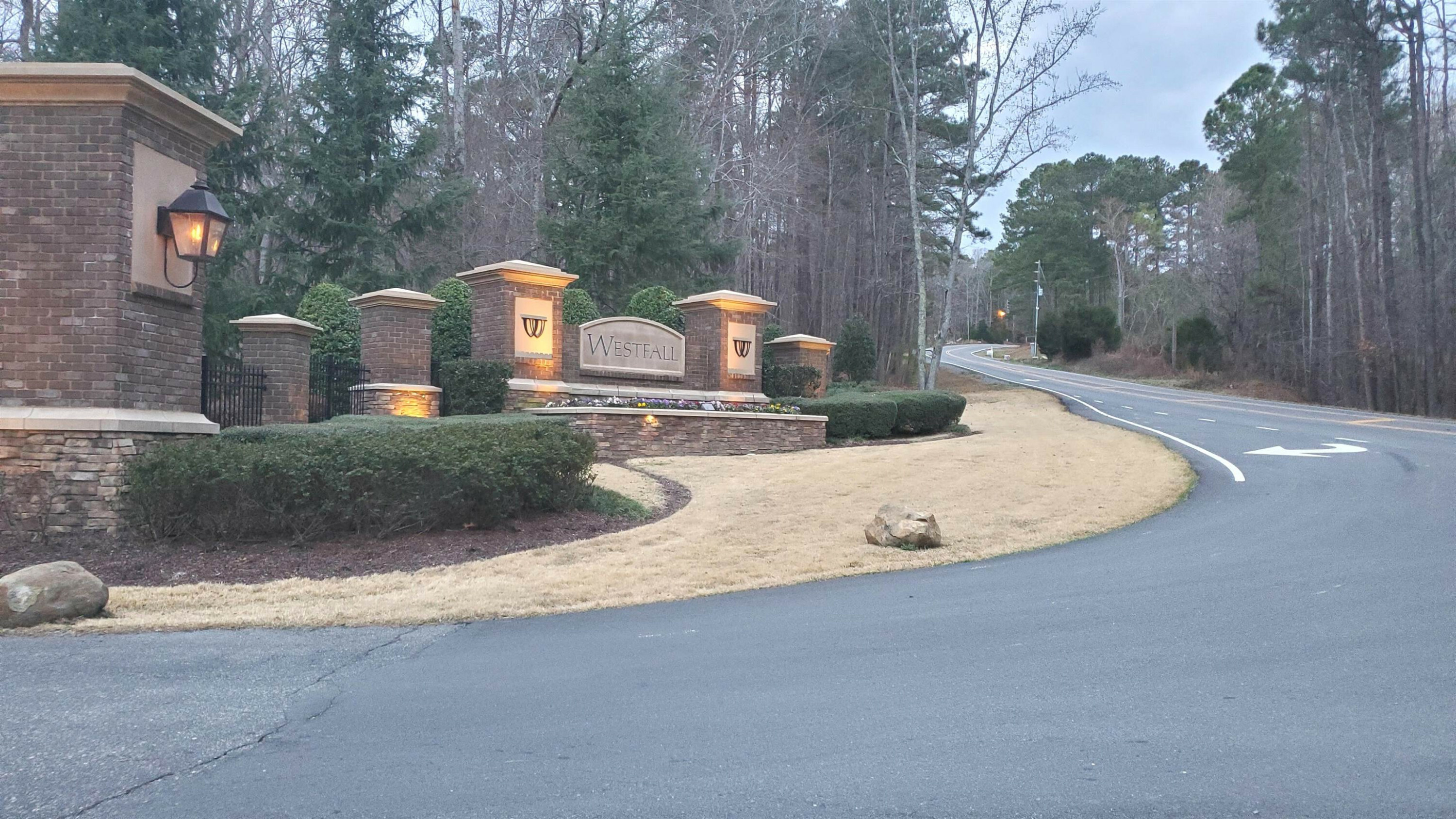 Property Photo: 43 Raven Ridge Court NC 27517