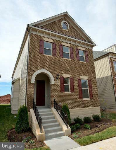 Property Photo:  20725 Jennifer Ann Drive  VA 20147 