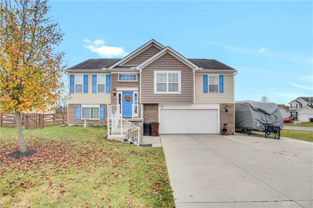 Property Photo:  1161 Walden Court  OH 45036 