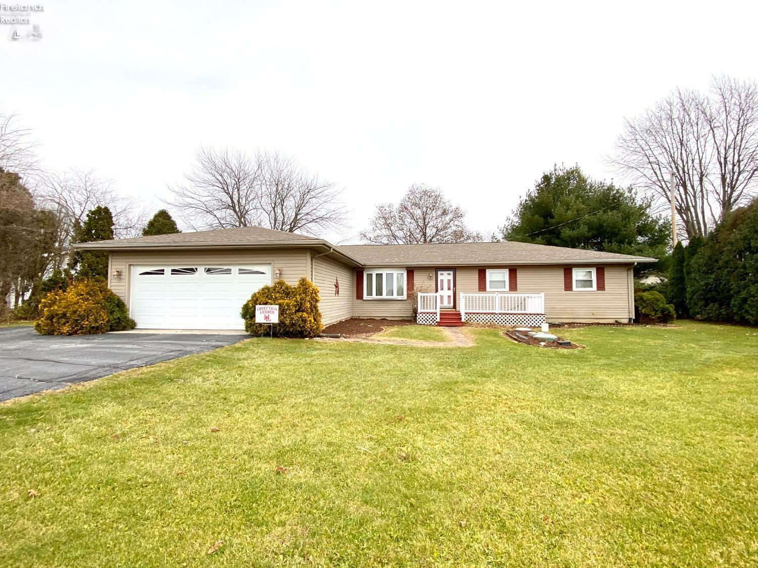 Property Photo: 4467 N Tr 65 OH 44830
