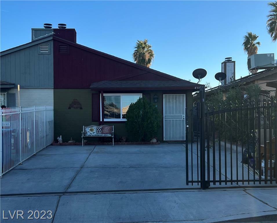 Property Photo: 4535 Cool Valley Drive NV 89110
