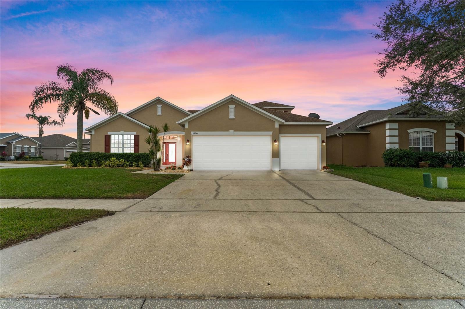 Property Photo:  13544 Madison Dock Road  FL 32828 