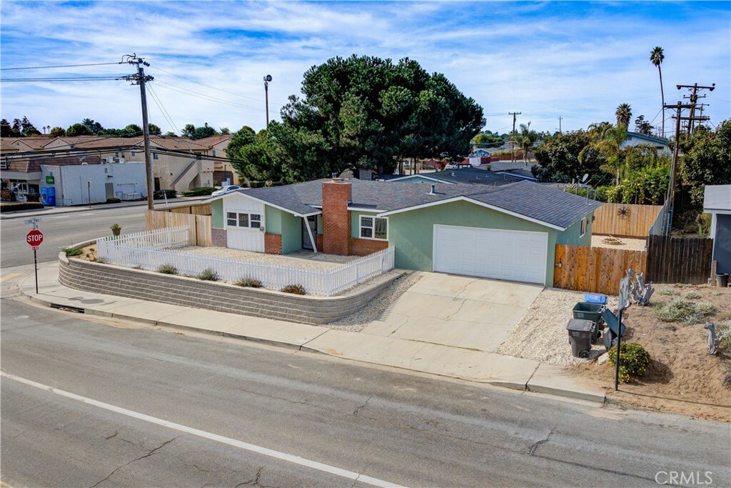 Property Photo:  681 S Elm Street  CA 93420 