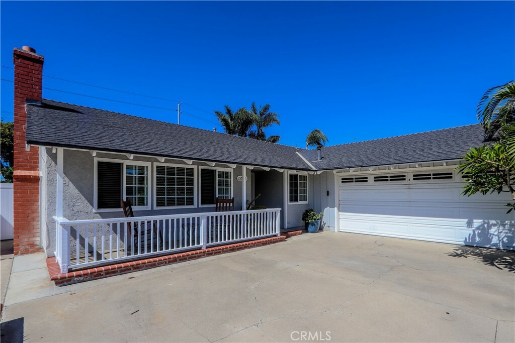 Property Photo:  17821 Altamirano Lane  CA 92647 