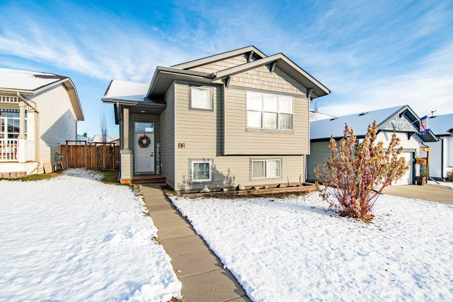 Property Photo: 12 Wilkinson Circle AB T4S 2N7