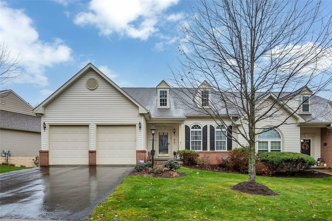 Property Photo:  107 Broadstone Drive  PA 16046 