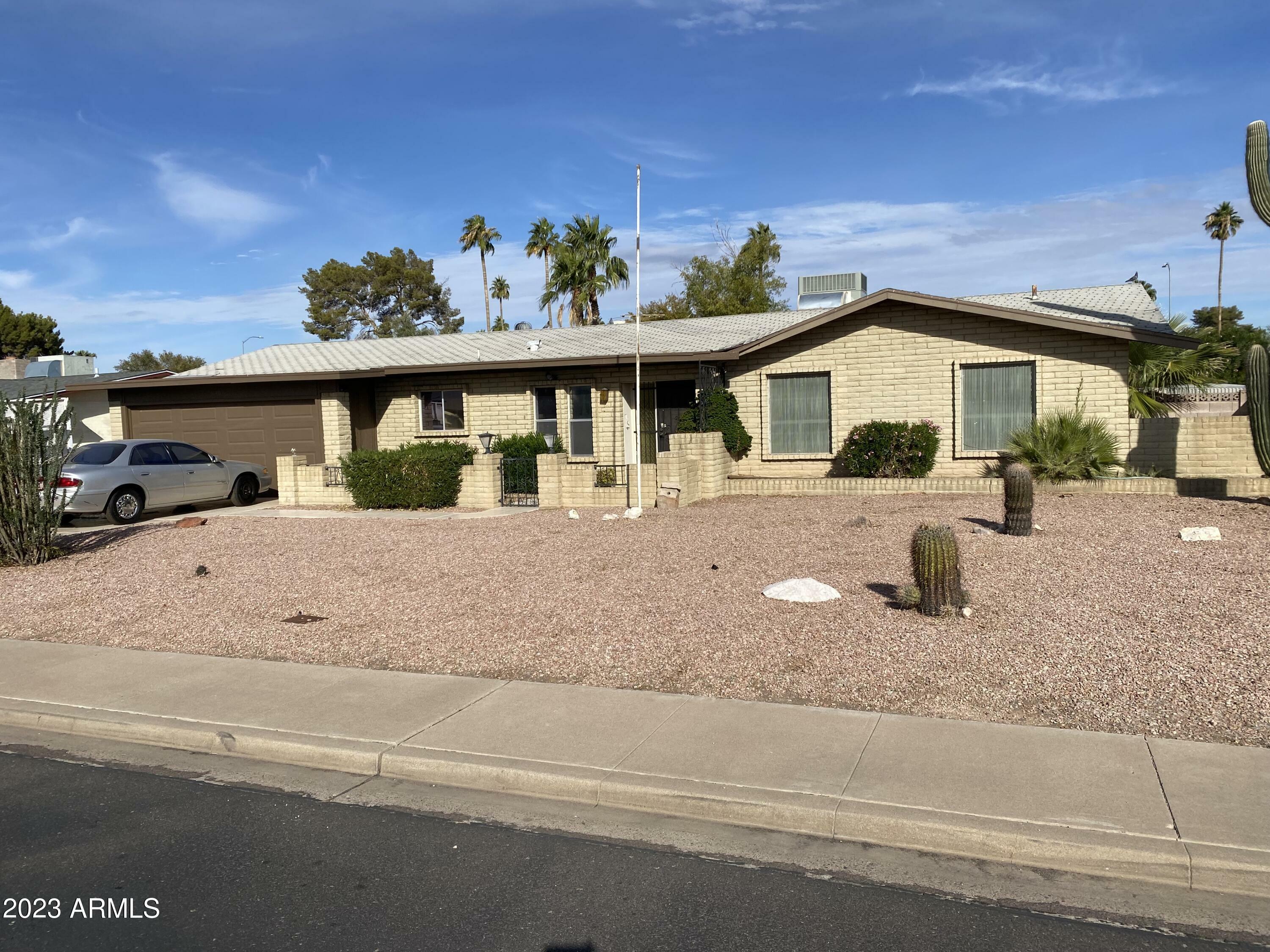 Property Photo:  2140 E Encanto Street  AZ 85213 