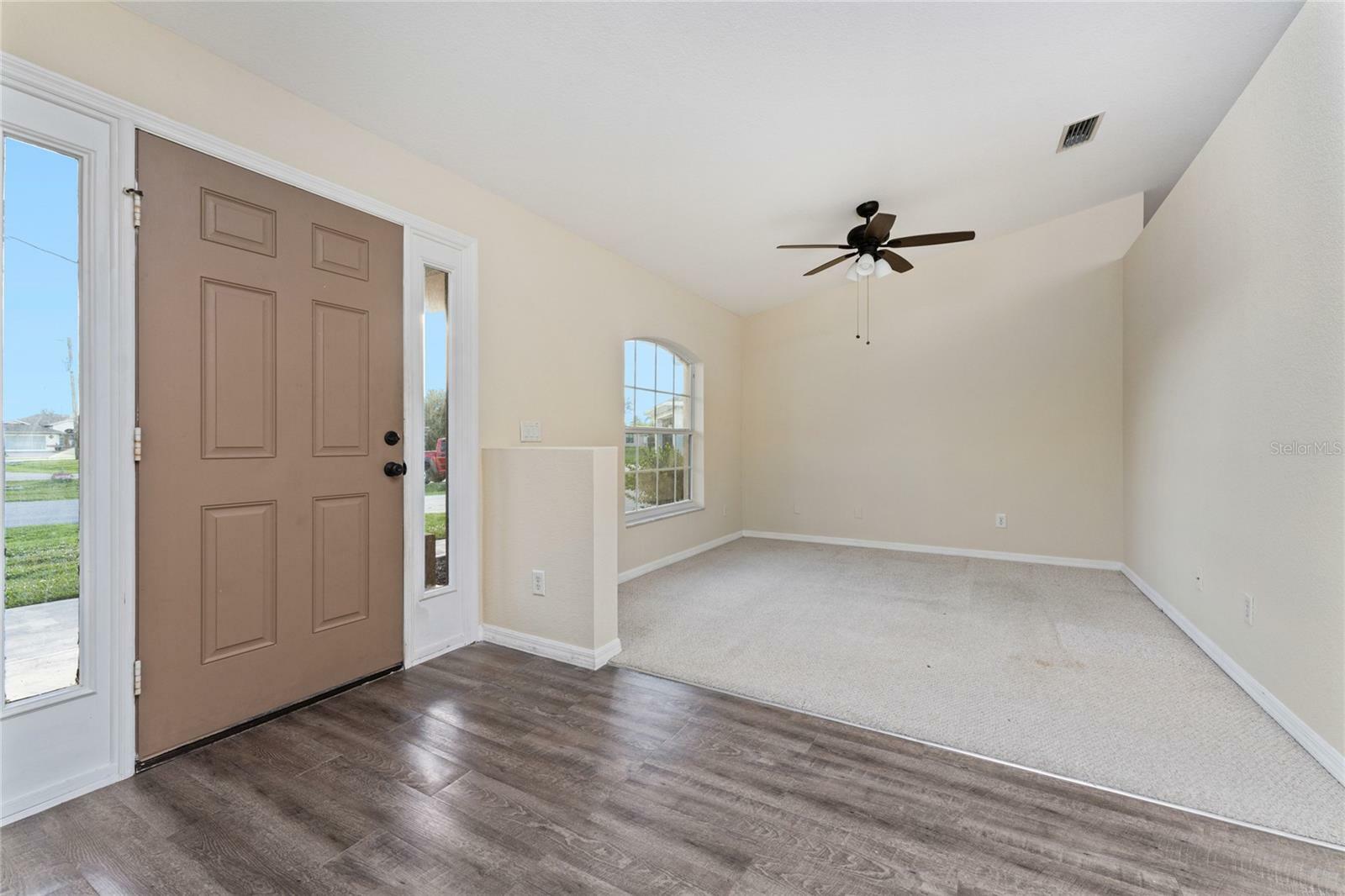 Property Photo:  262 Perute Court  FL 33983 