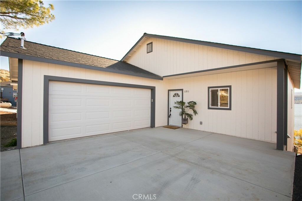 Property Photo:  11911 Lakeshore Drive  CA 95422 