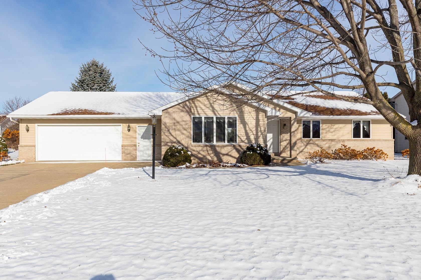 Property Photo:  W5938 Daisy Court  WI 54915 