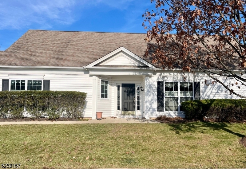 Property Photo: 526 Rosecliff Ct NJ 08873