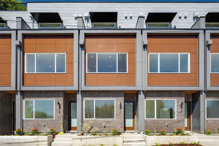 Property Photo:  1730 N 41st Street  WA 98103 