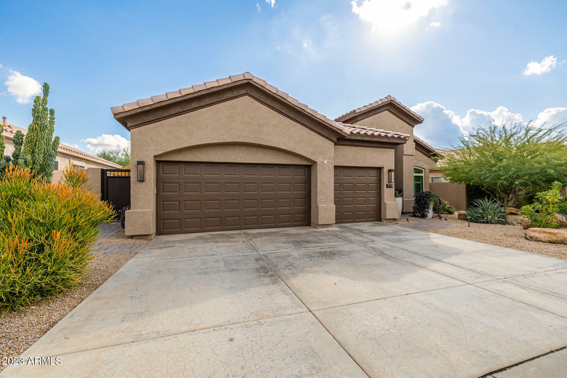 Property Photo:  7711 E Wingtip Way  AZ 85255 