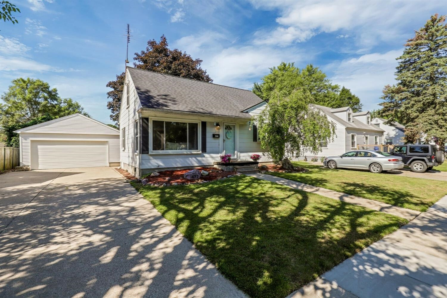 Property Photo:  477 W Main Street  MI 48160 