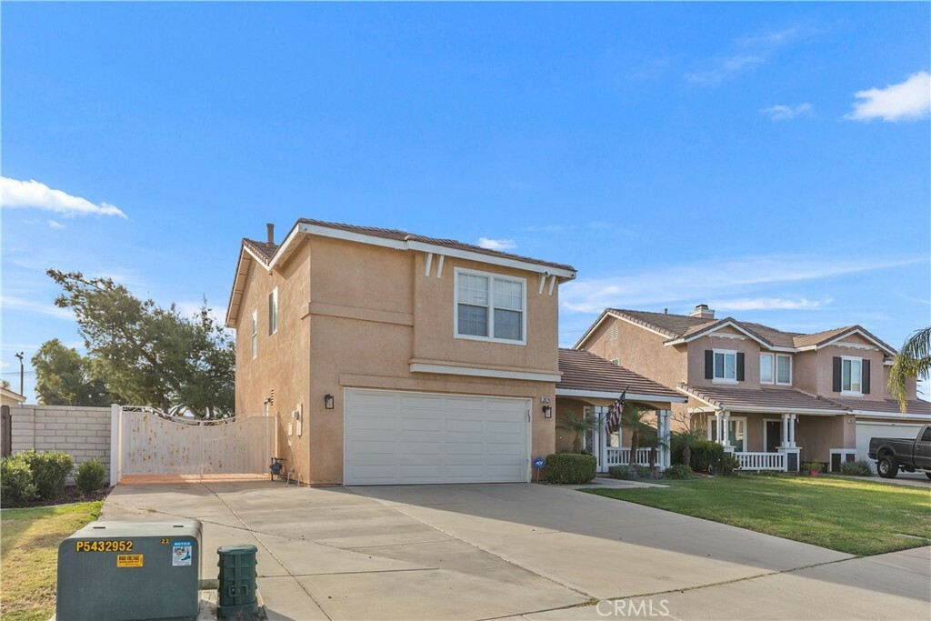 Property Photo:  3874 Auburn Ridge Drive  CA 92571 