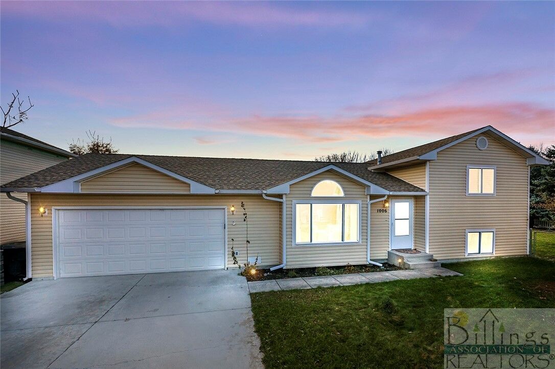 Property Photo:  1006 Victory Avenue  MT 59105 