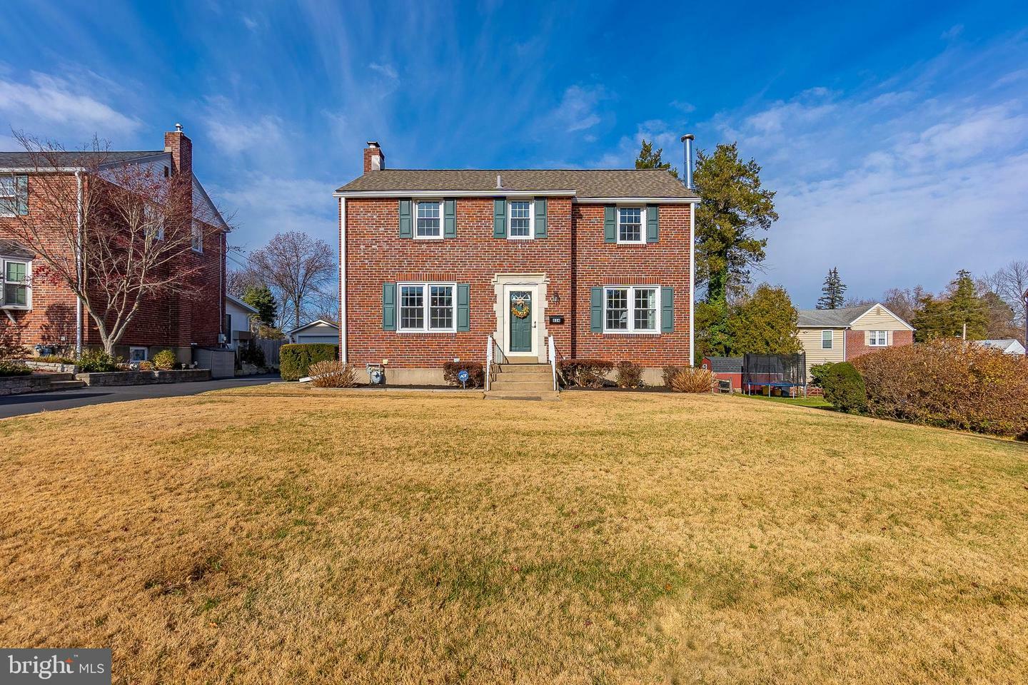 Property Photo: 814 Sheffield Drive PA 19064