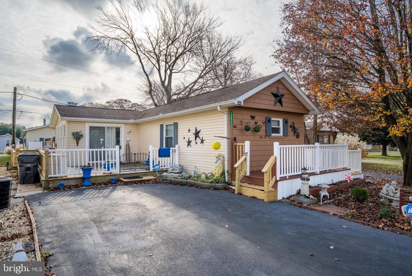 Property Photo:  19835 Center Avenue  DE 19971