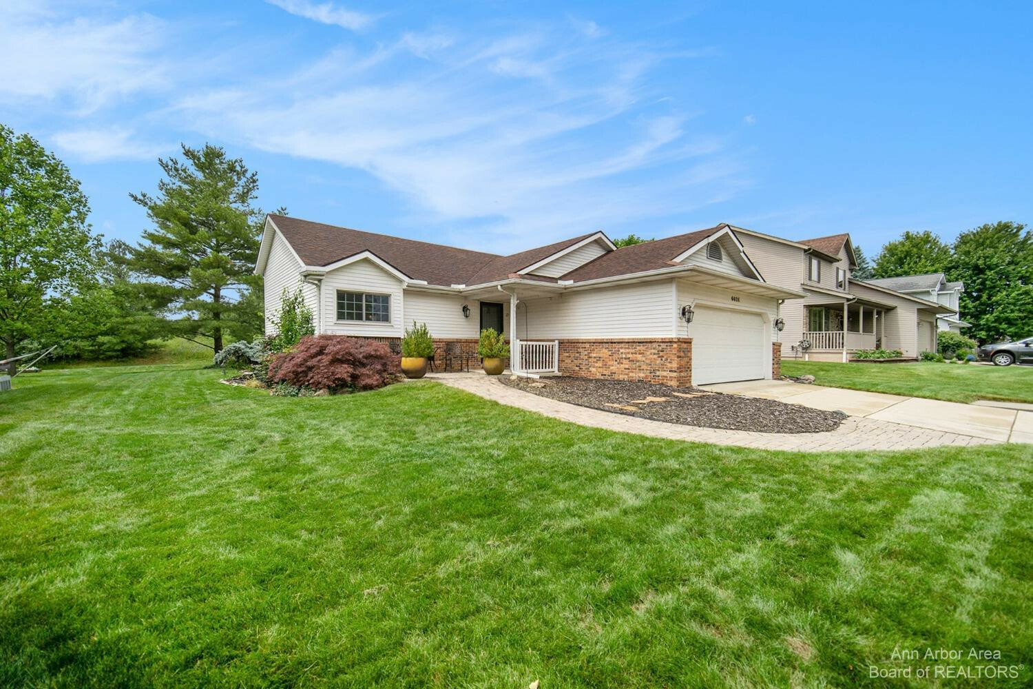 Property Photo:  6624 Robison Lane  MI 48176 