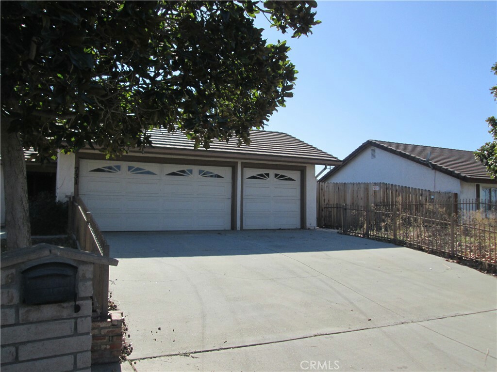 Property Photo:  731 Barber Drive  CA 92543 