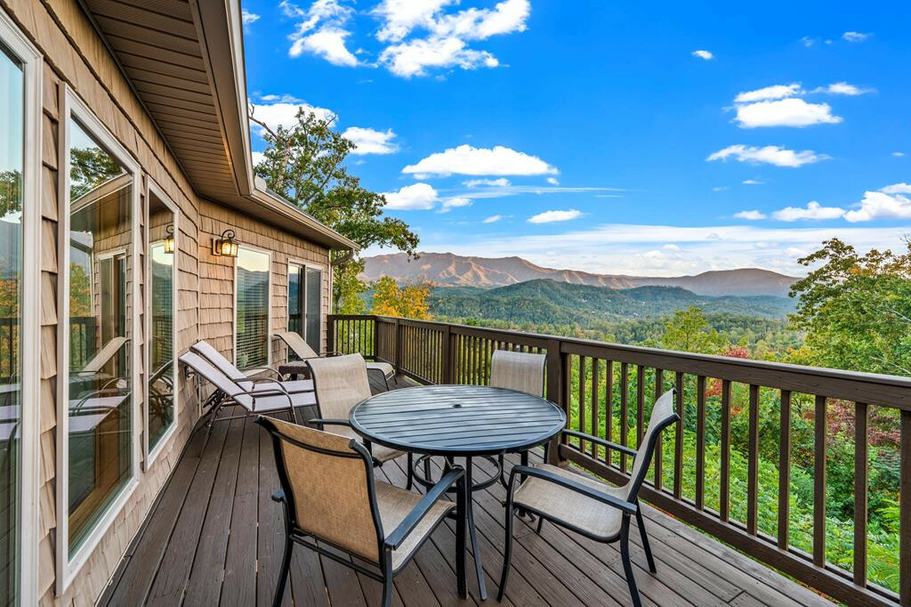 760 Colt Lane  Gatlinburg TN 37738 photo