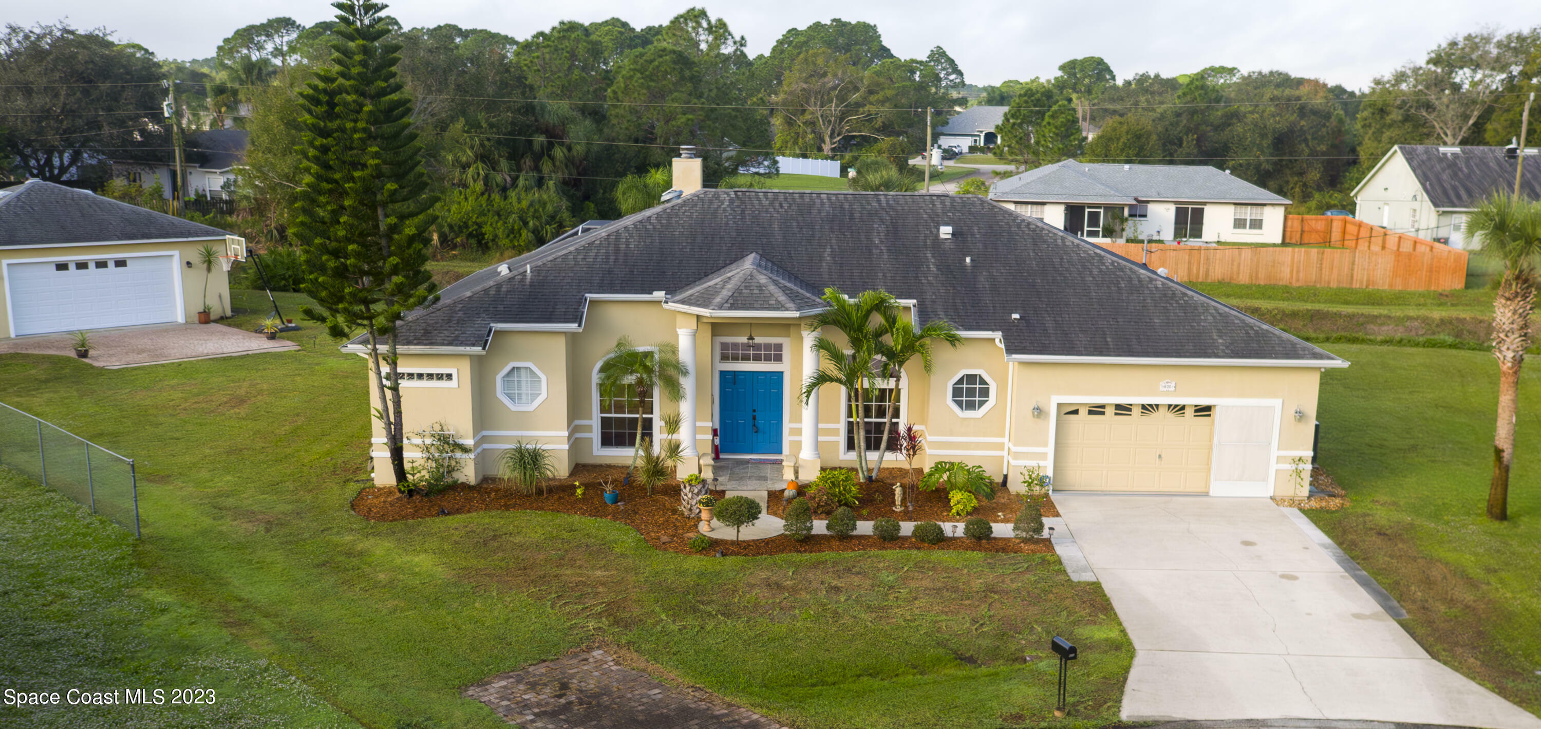 Property Photo:  600 Roth Court SE  FL 32909 