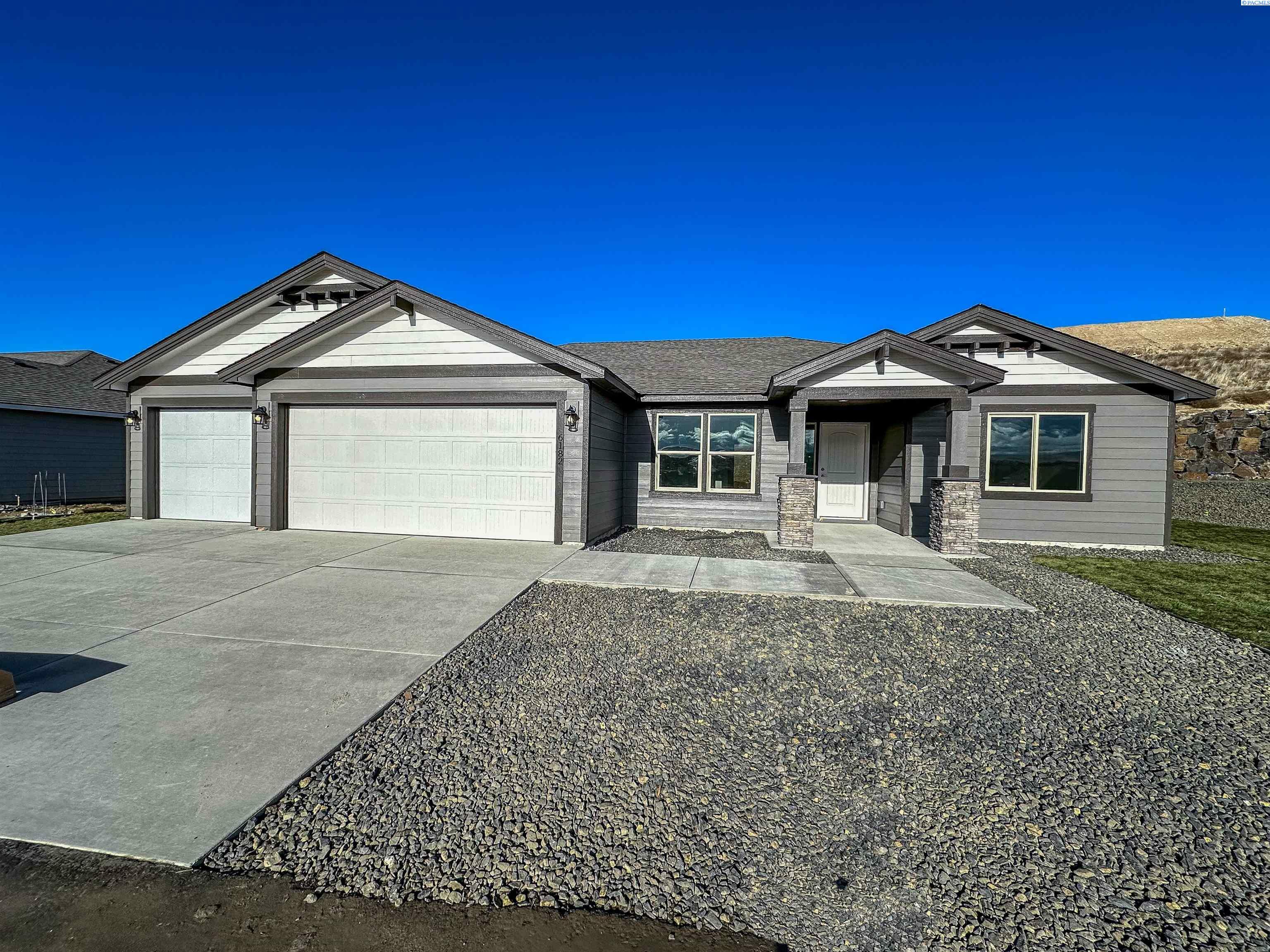 Property Photo:  6182 W 30th Pl  WA 99338 