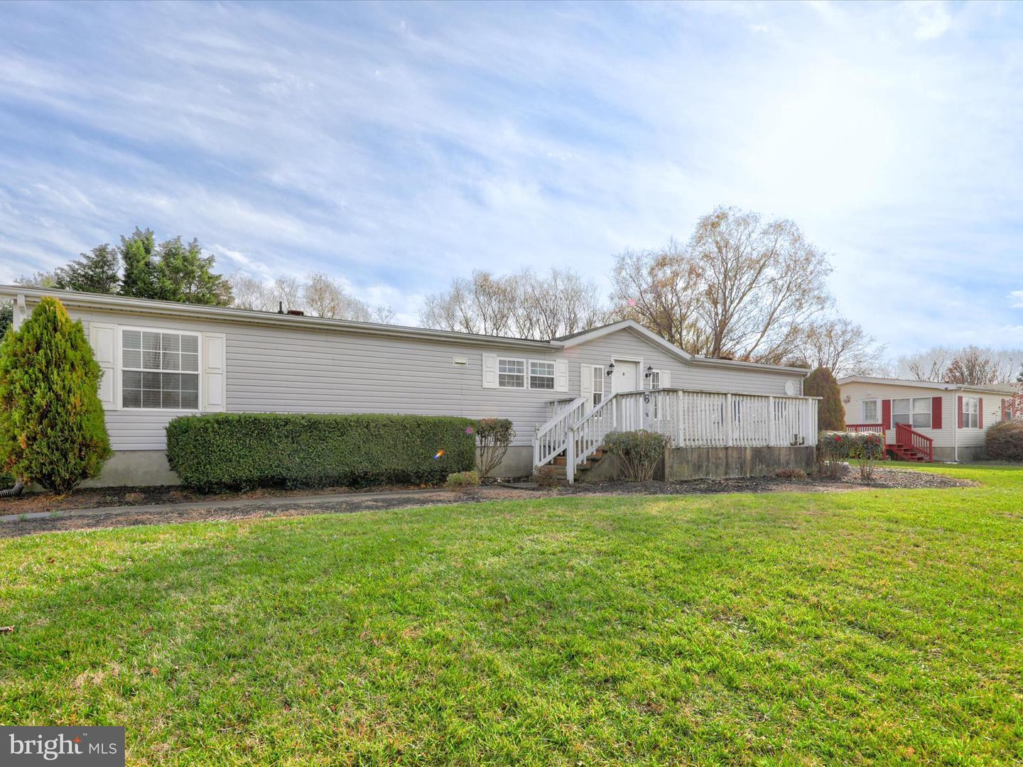Property Photo: 6 Beacon Drive DE 19971