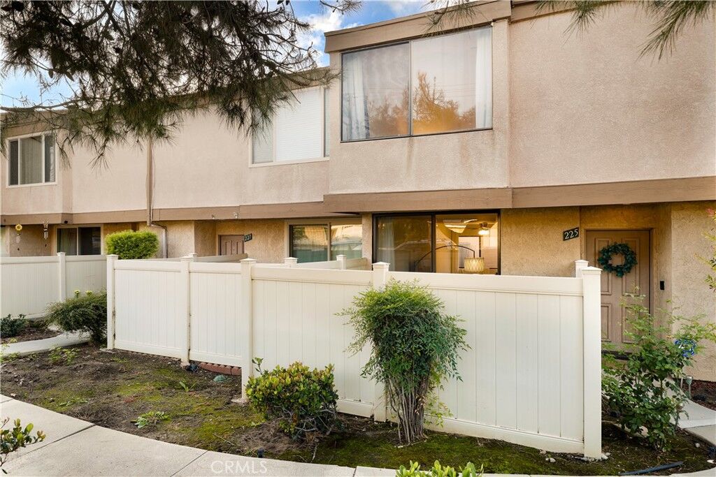 Property Photo:  225 S Sentous Avenue 55  CA 91792 