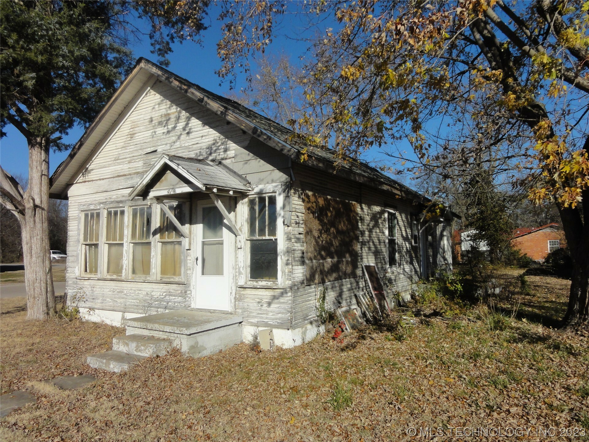 Property Photo:  416 W Osage Avenue  OK 74048 