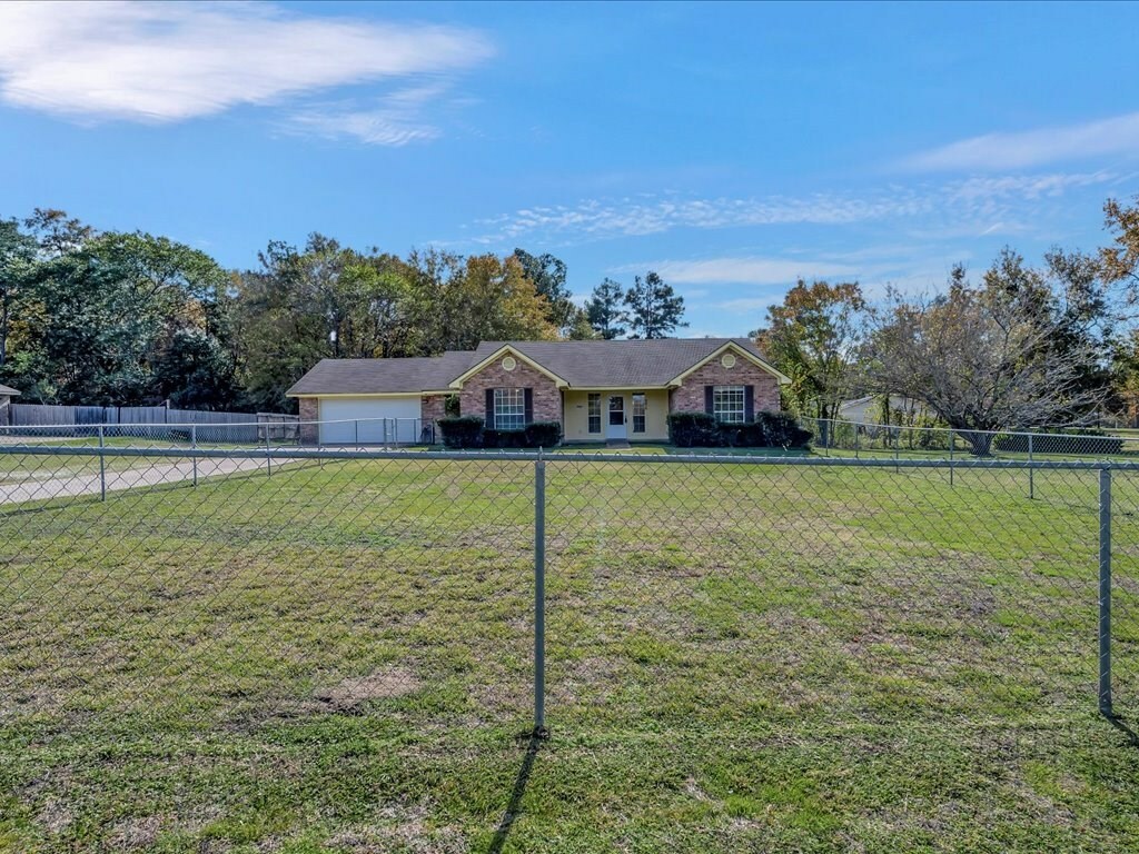 Property Photo:  776 Oscar Berry Road  TX 75904 