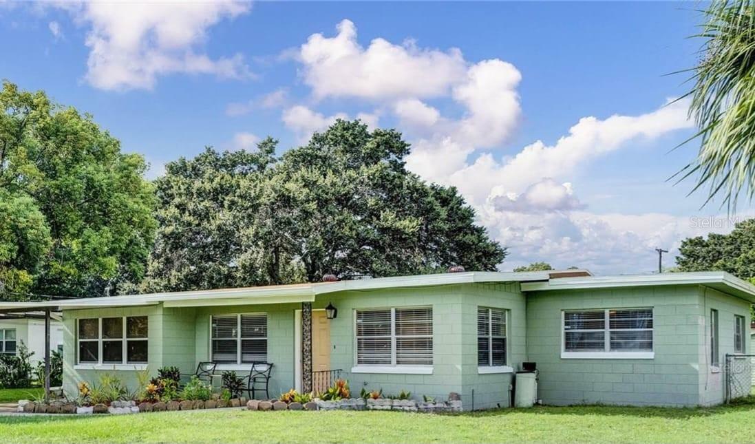 Property Photo:  1419 Sawyerwood Avenue  FL 32809 