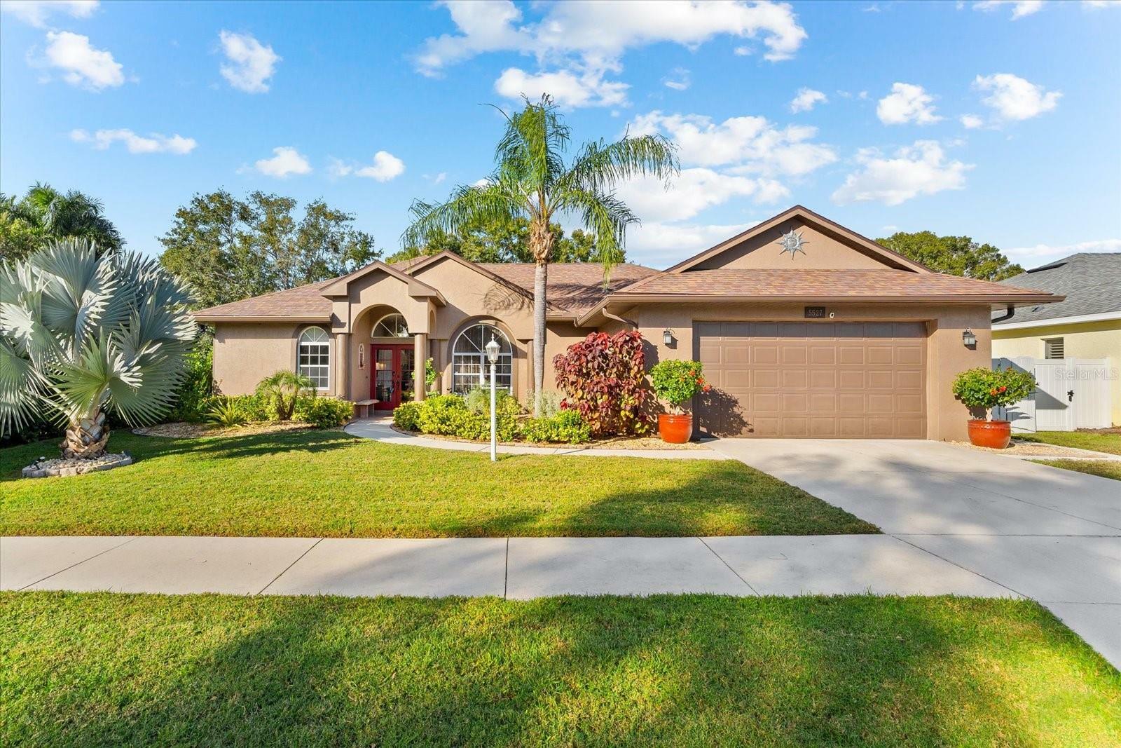 Property Photo: 5527 Magnolia Tree Terrace FL 34233