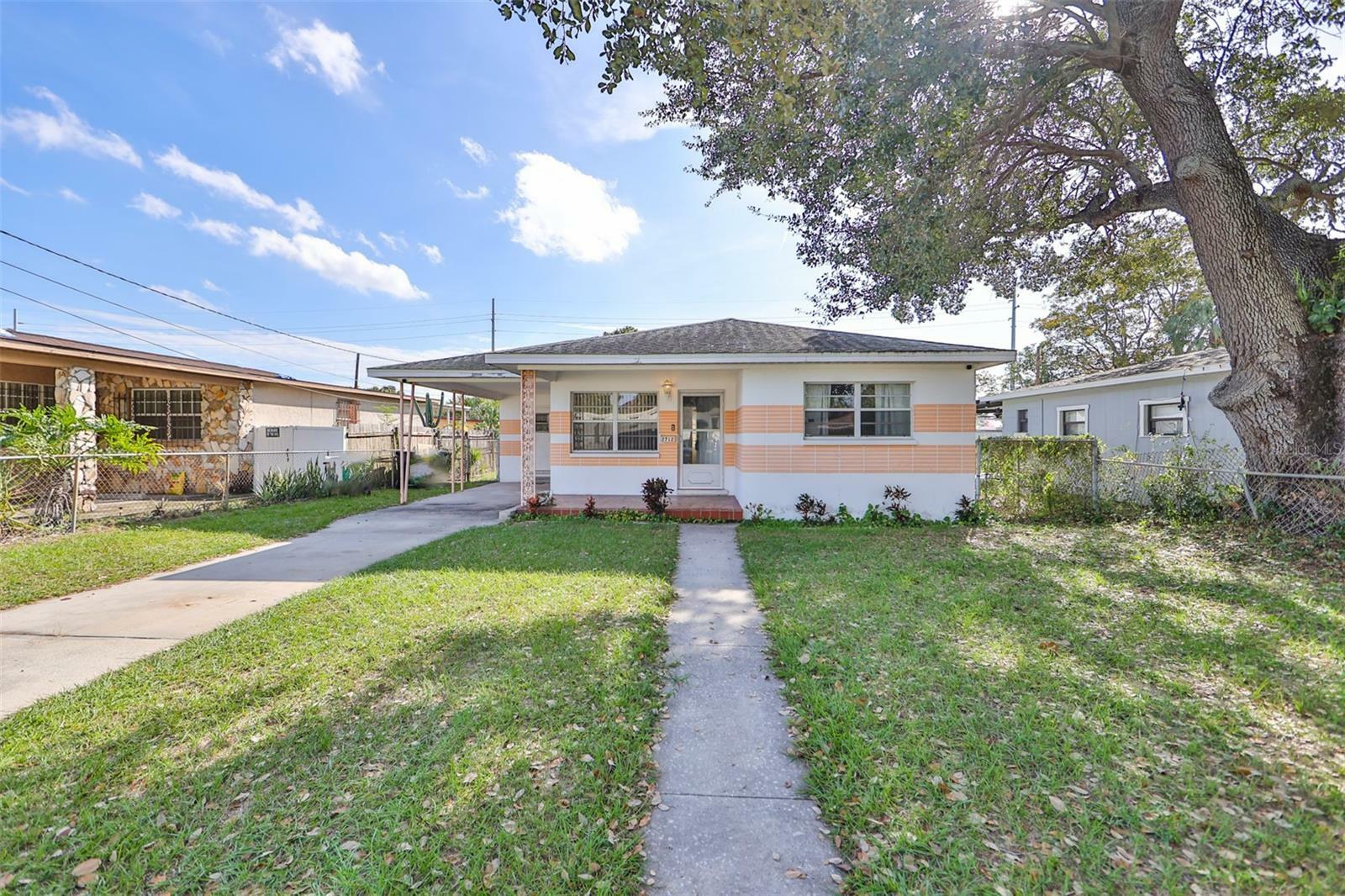 Property Photo:  2712 W State Street  FL 33609 