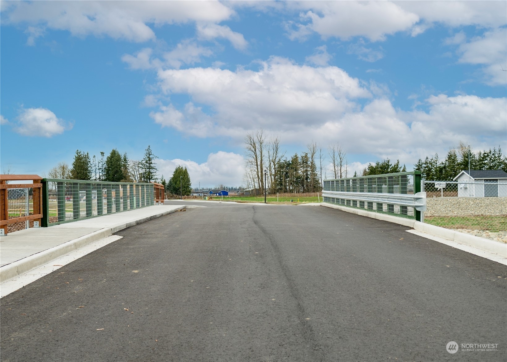 Property Photo:  905 Crimson Court  WA 98276 