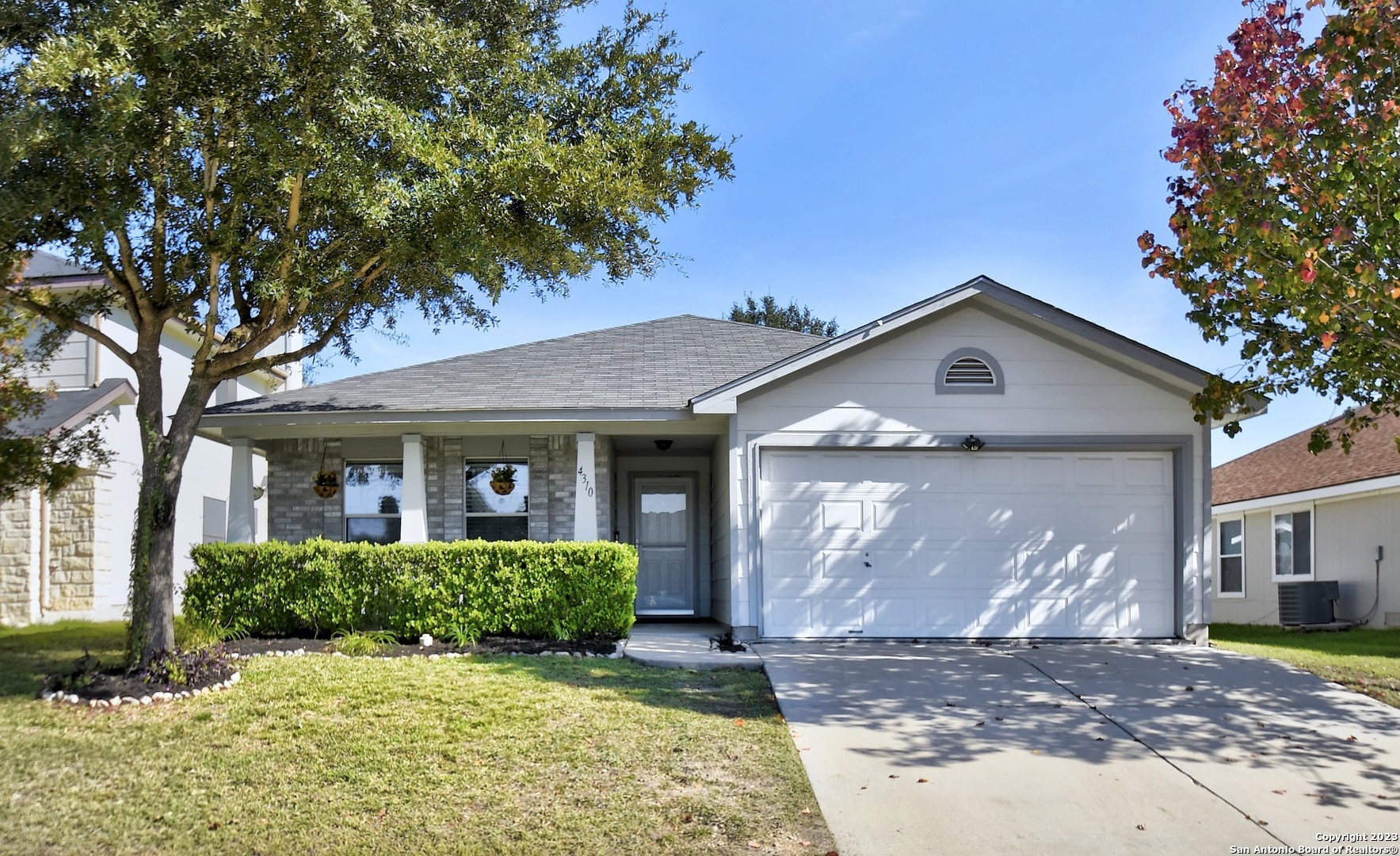 Property Photo:  4310 Bitterwood Dr  TX 78109 