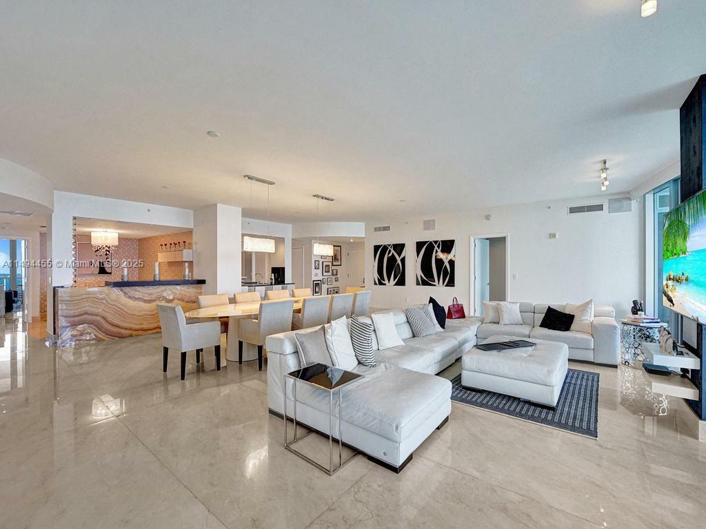 Property Photo:  17121 Collins Ave 3904-5  FL 33160 