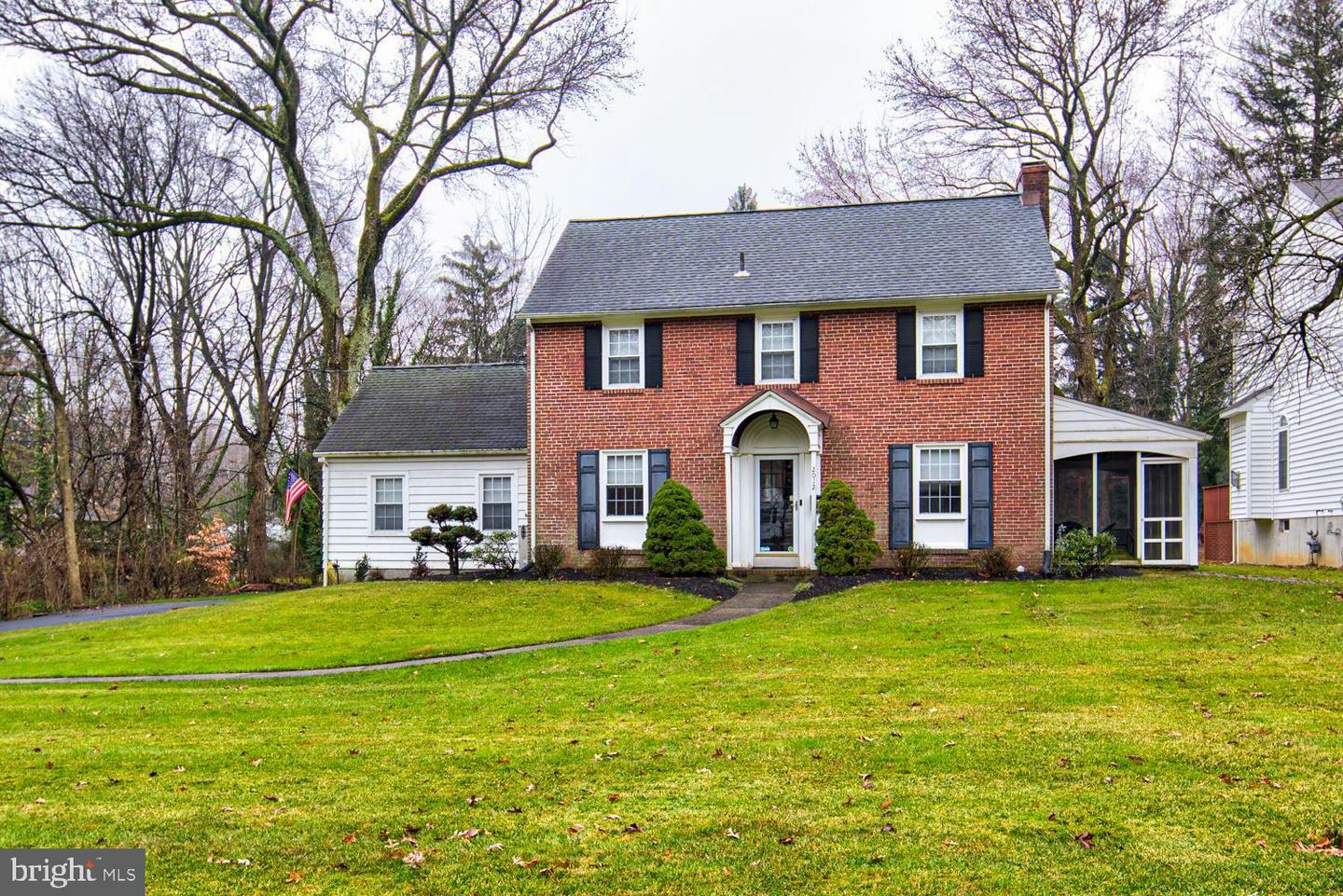 Property Photo:  2012 Silverside Road  DE 19810 