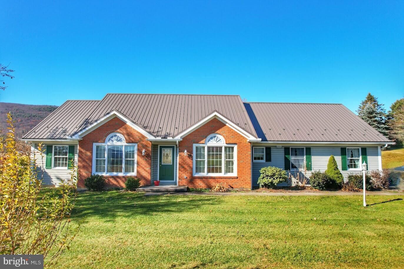 Property Photo:  527 Woodbury Pike  PA 16650 