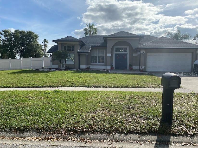 Property Photo:  8183 Cloverglen Circle  FL 32818 