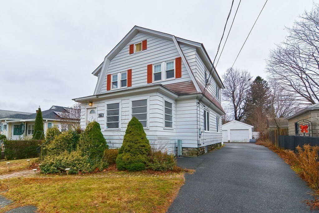 Property Photo:  186 Fairhaven Rd  MA 01606 