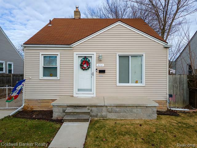 Property Photo: 466 Farnham Avenue MI 48146