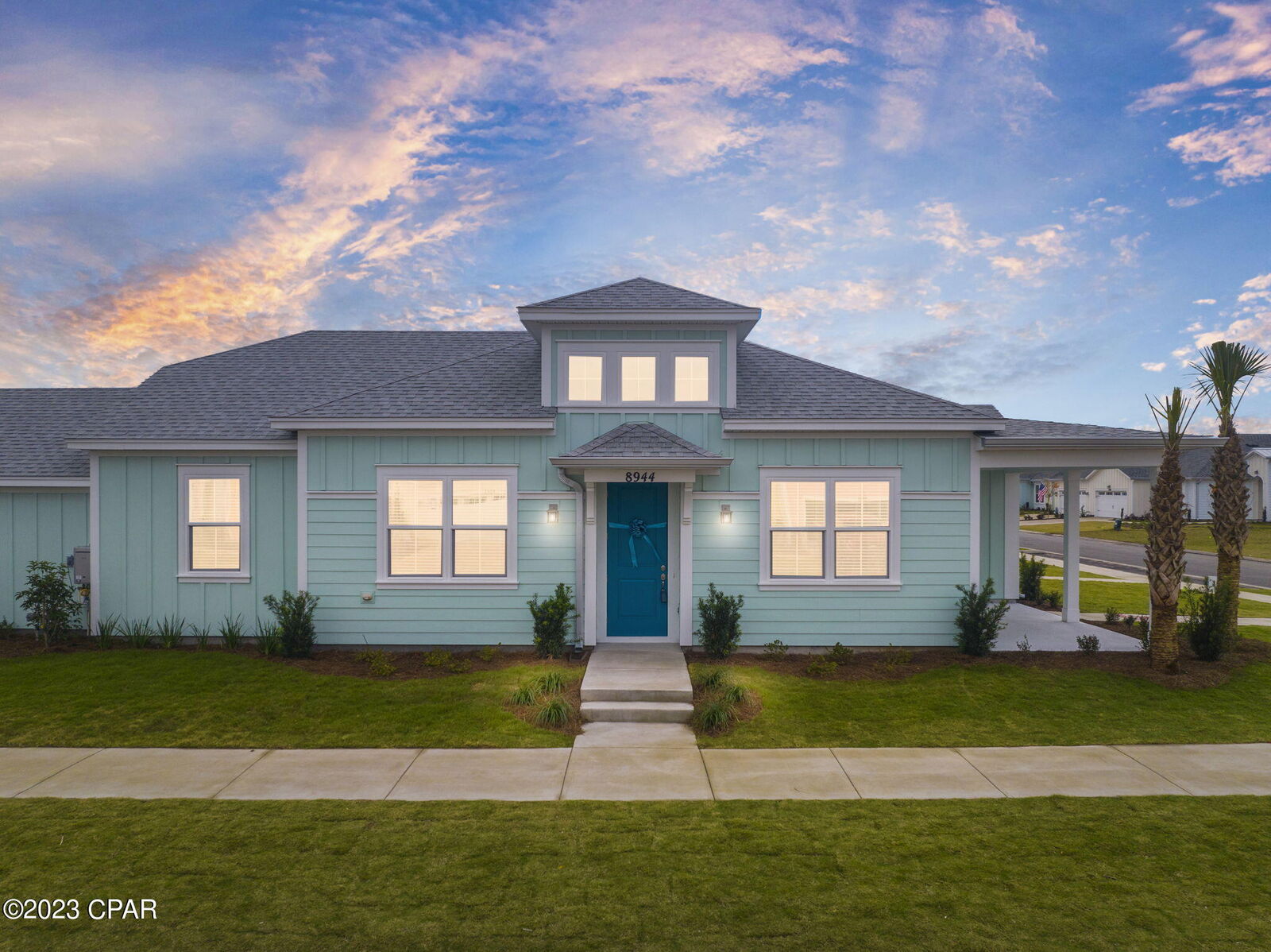 Property Photo:  8944 Coral Reef Way  FL 32413 