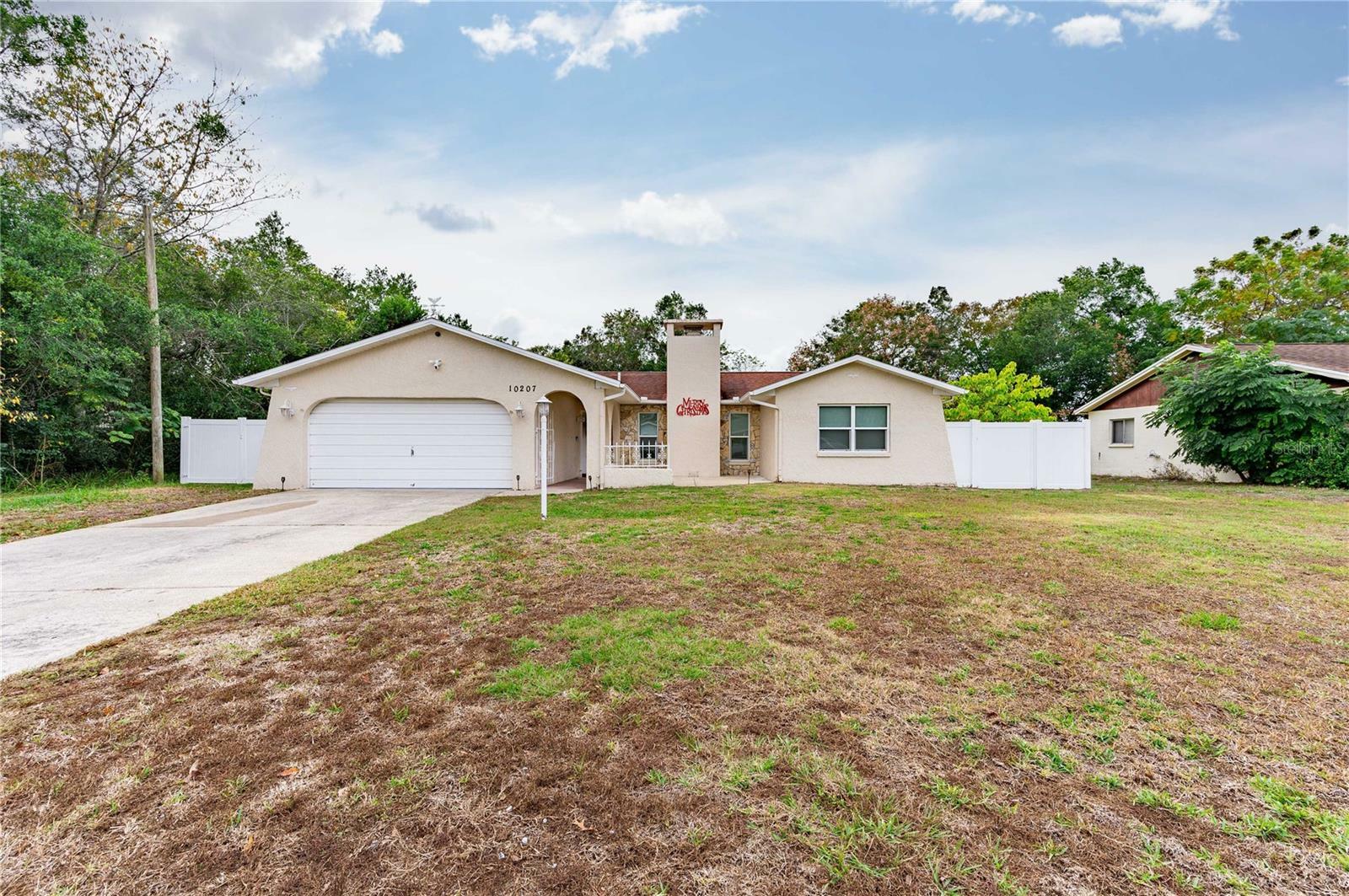 Property Photo:  10207 Hayward Road  FL 34608 