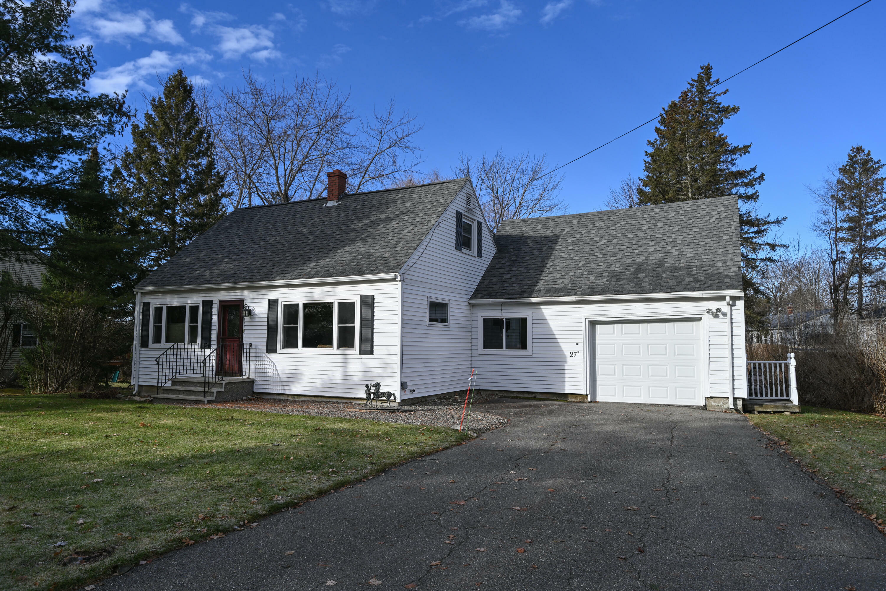 Property Photo: 27 Westbrook Terrace ME 04444
