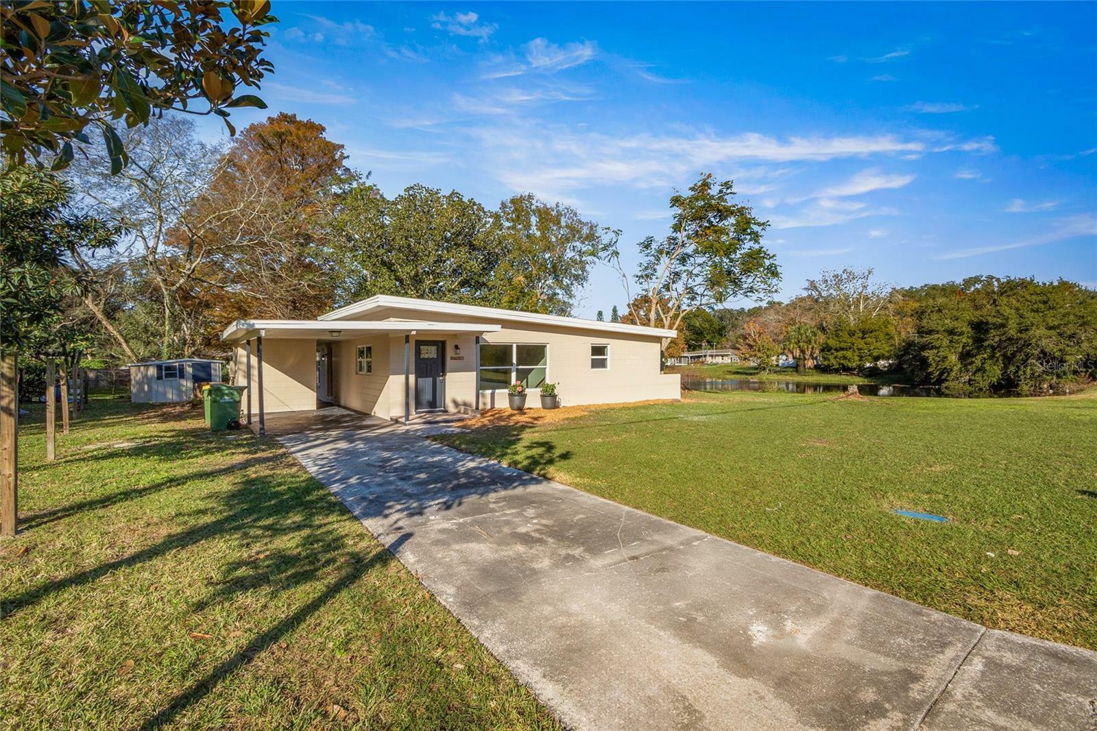 Property Photo:  1111 Glenn Ridge Drive  FL 34748 