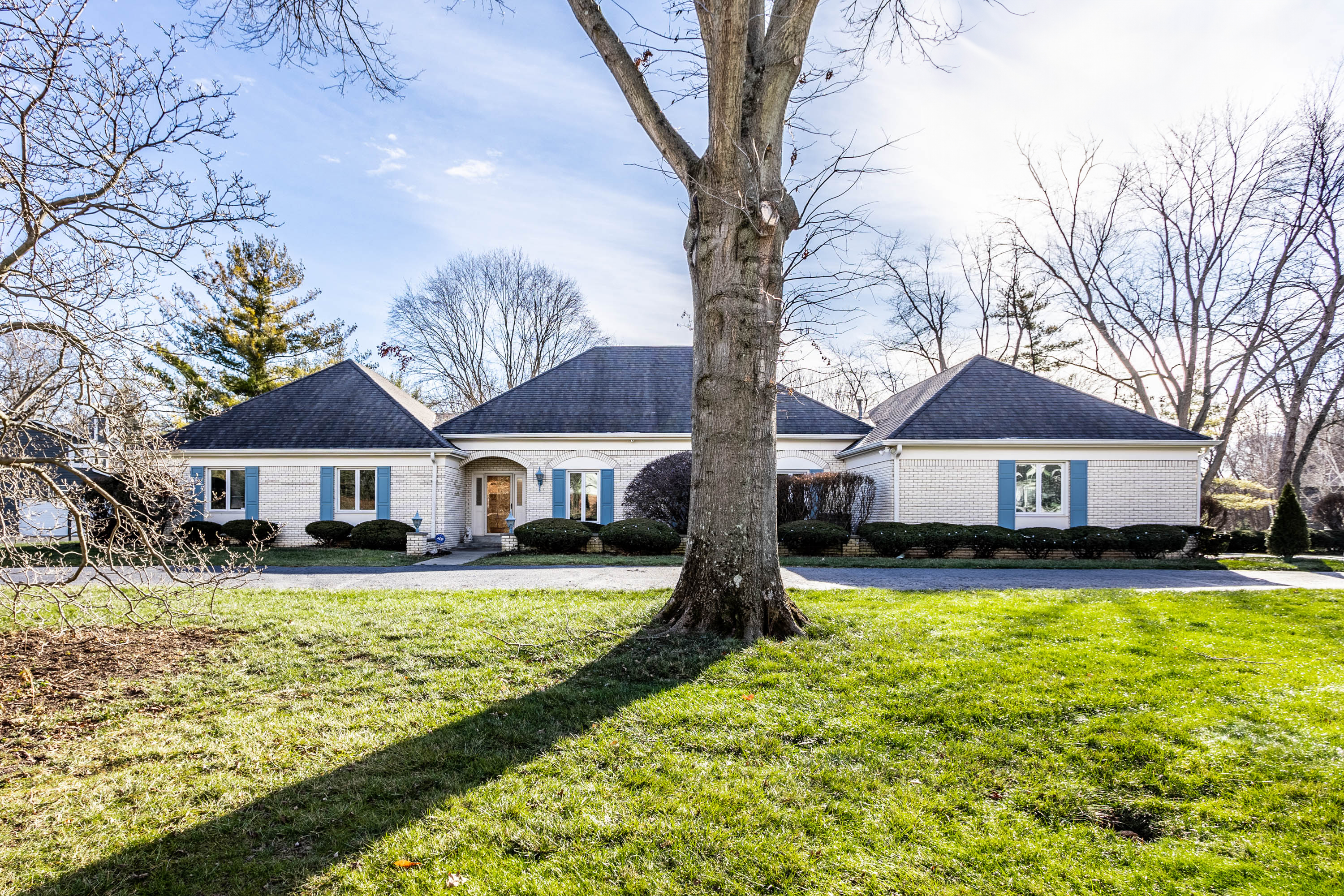 Property Photo:  945 Round Table Court  IN 46260 