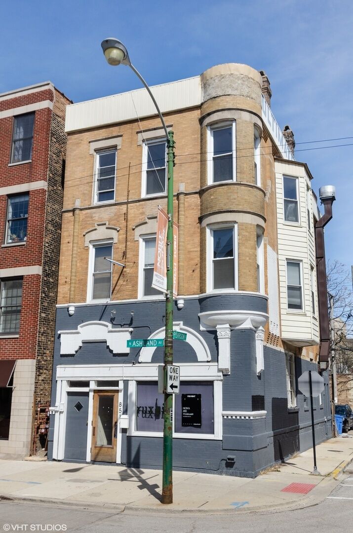 Property Photo:  851 N Ashland Avenue 3  IL 60622 