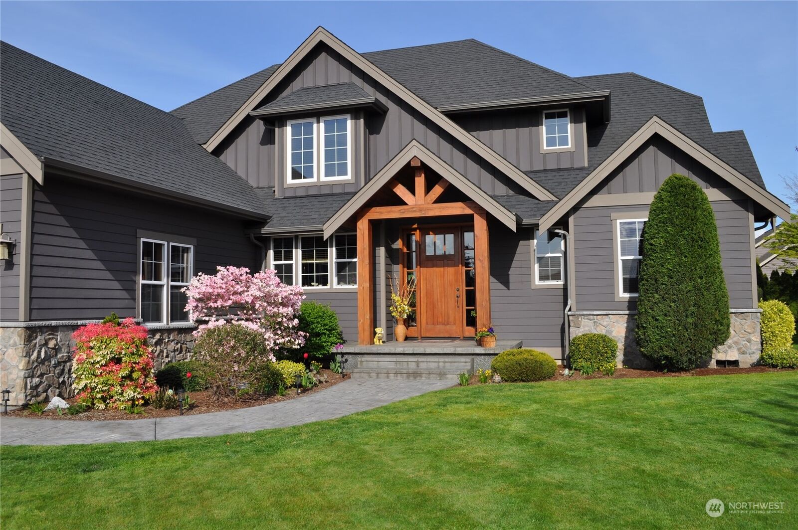 Property Photo:  1072 N 8th Street  WA 98264 